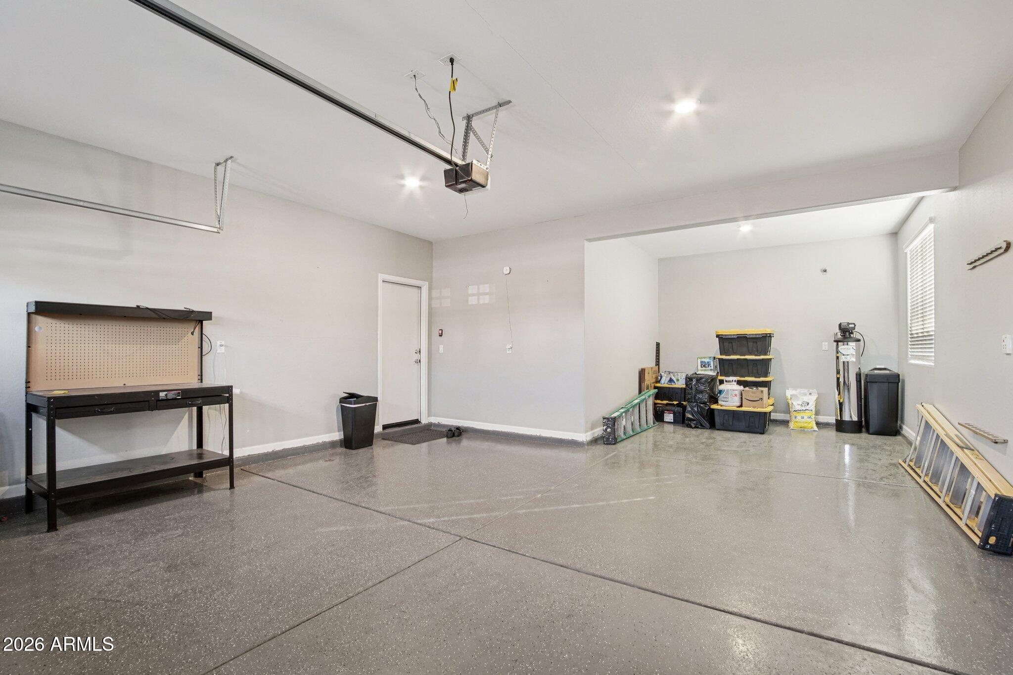 12413 W MYRTLE Court