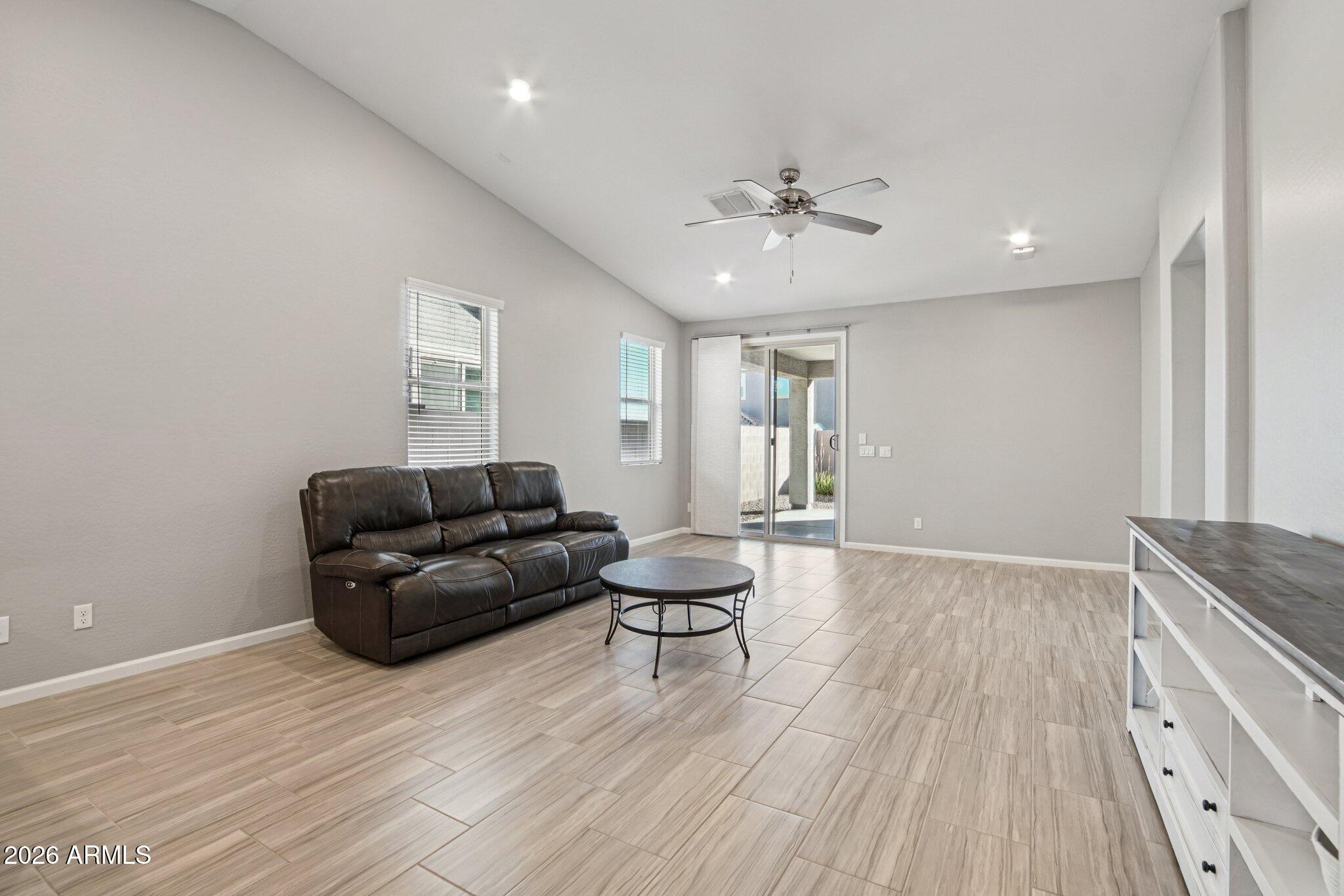 12413 W MYRTLE Court