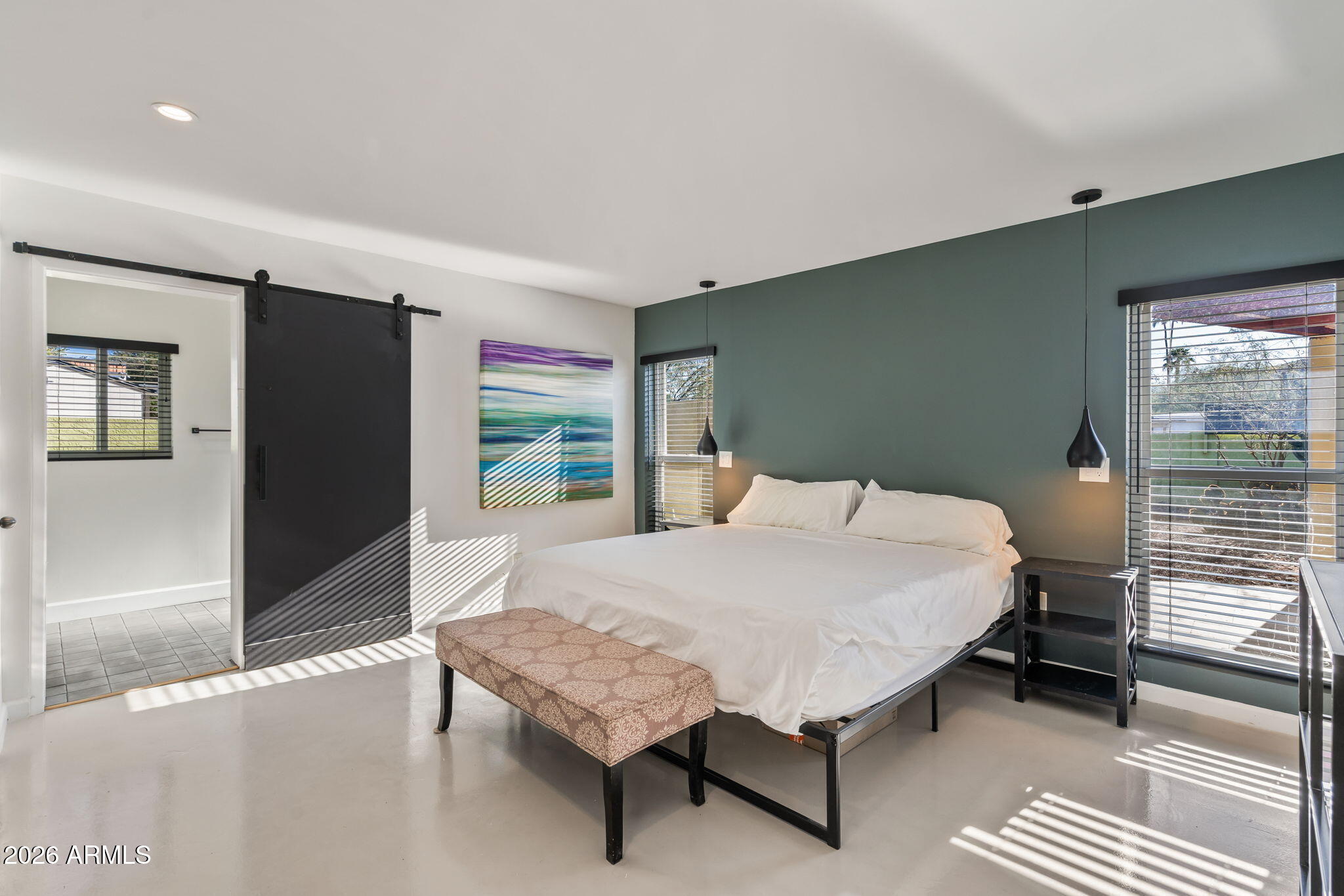 1055 W INDIAN HILLS Place