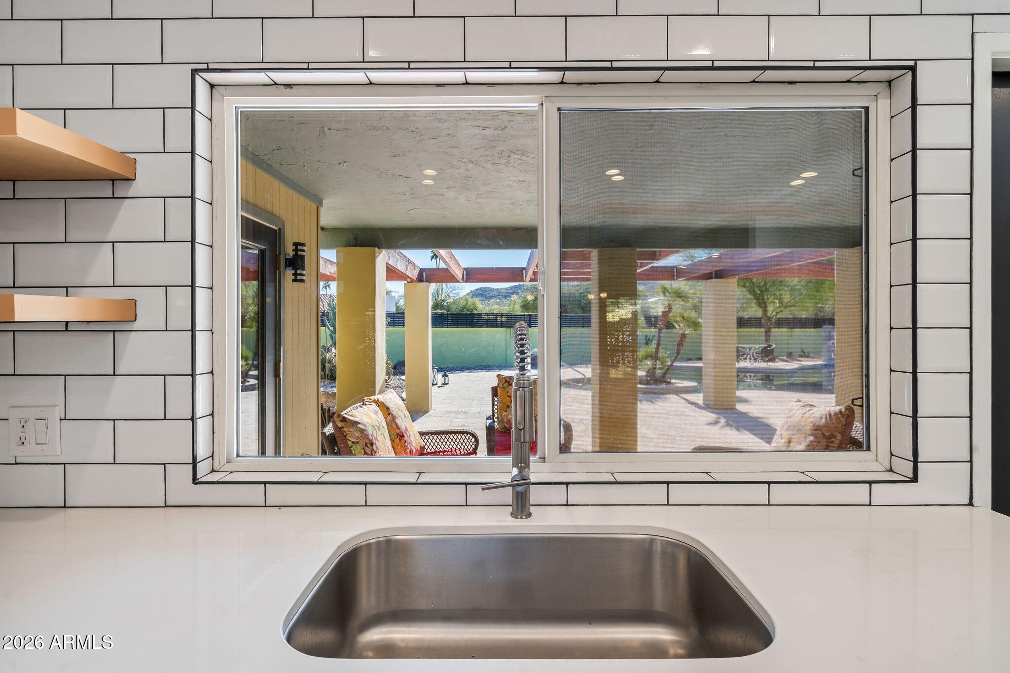 1055 W INDIAN HILLS Place