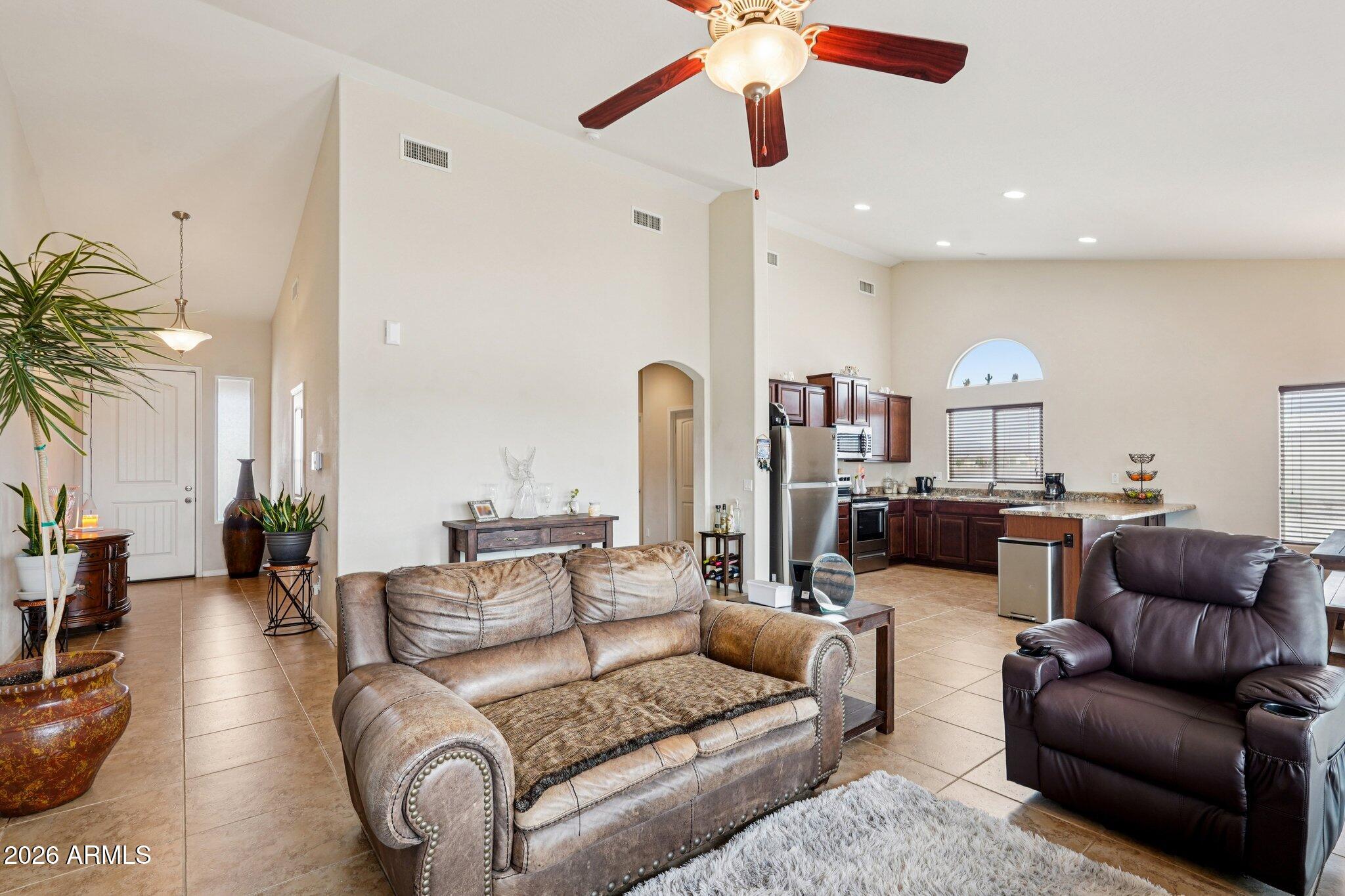 29937 W TAYLOR Street