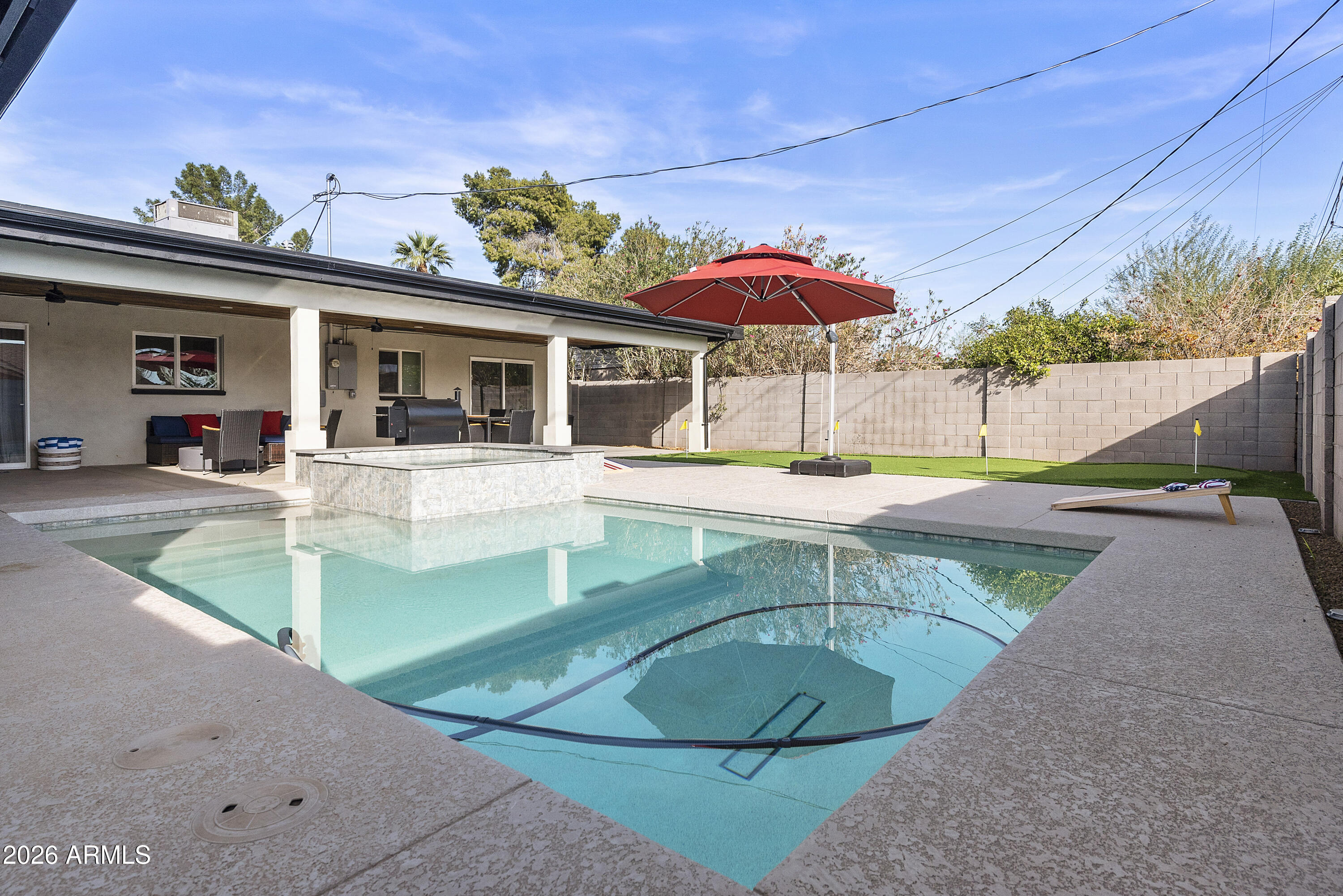 8419 E EDGEMONT Avenue