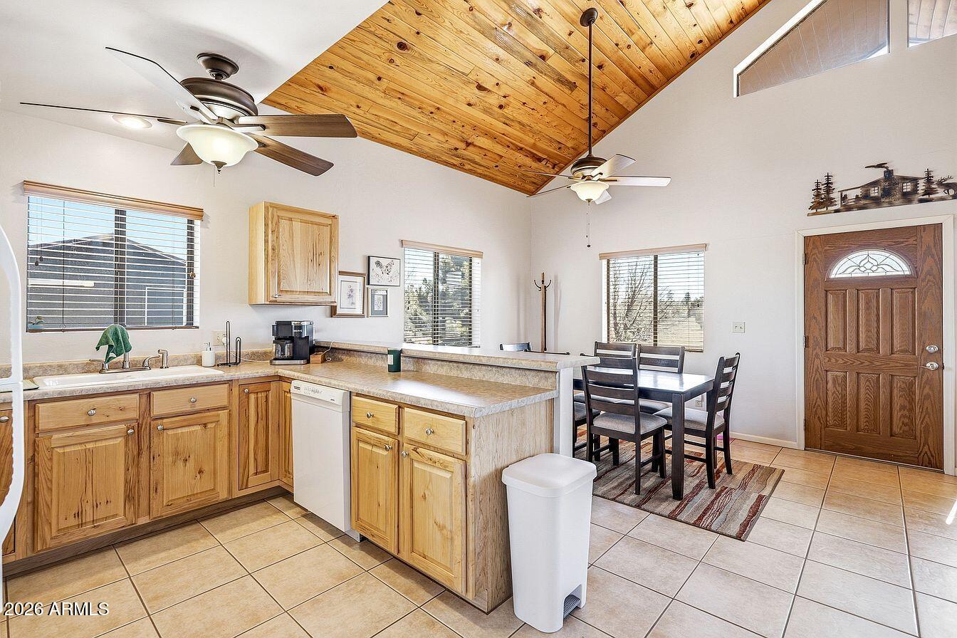 2246 SITGREAVES DRIVE
