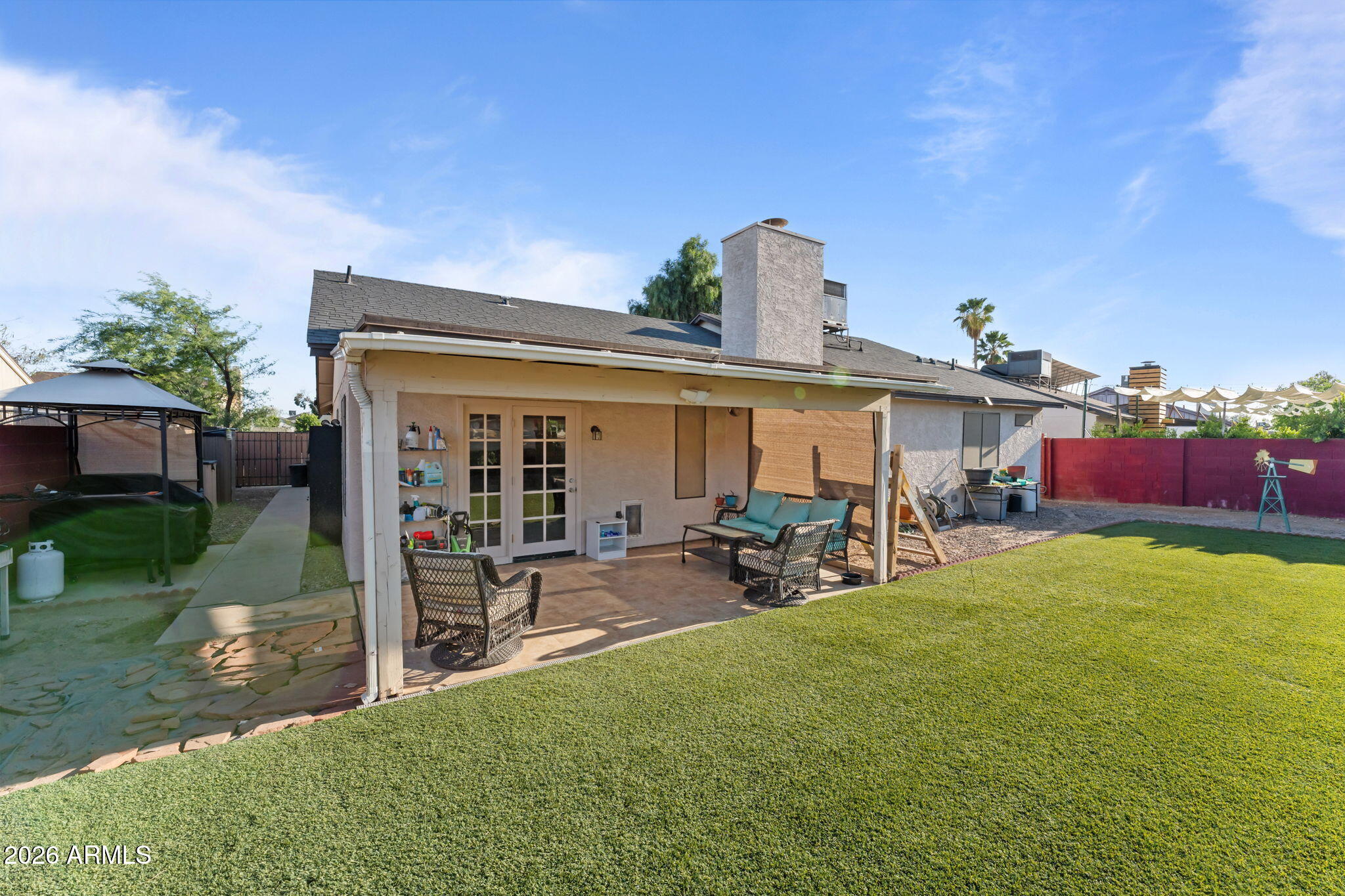 6908 W SIERRA VISTA Drive