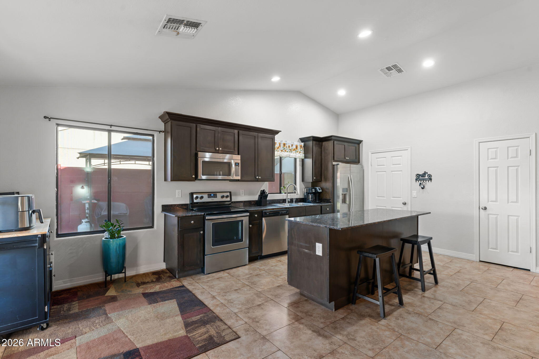 6908 W SIERRA VISTA Drive