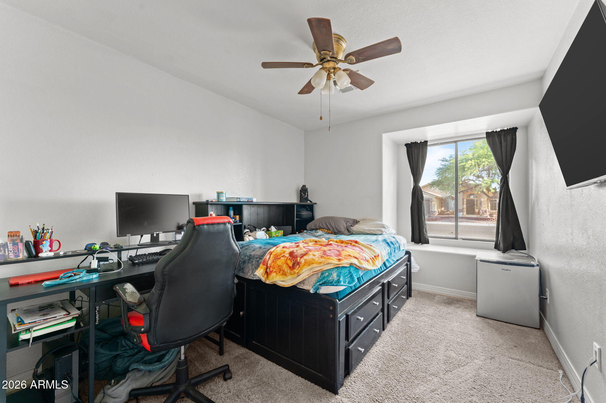 6908 W SIERRA VISTA Drive