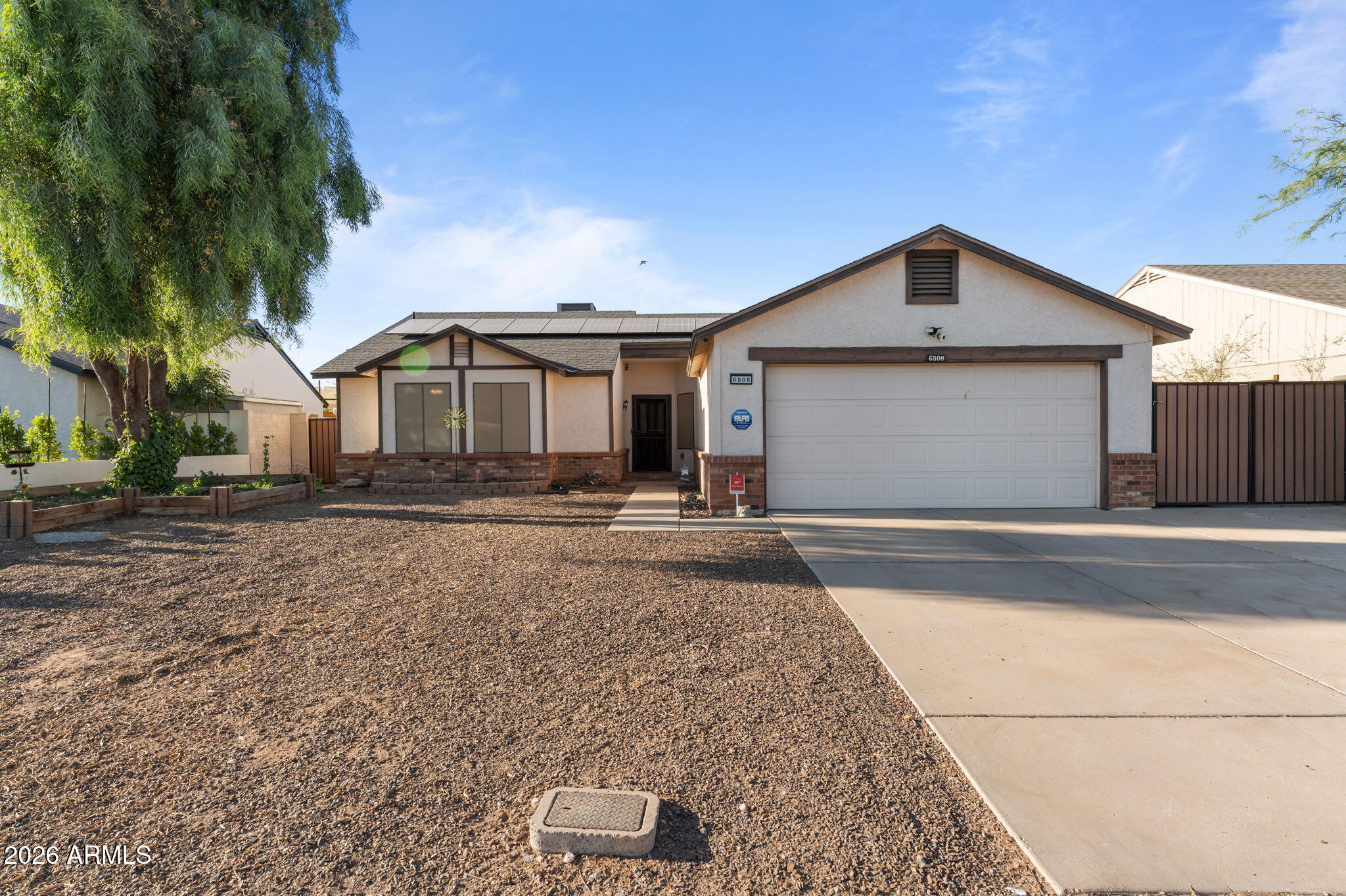 6908 W SIERRA VISTA Drive