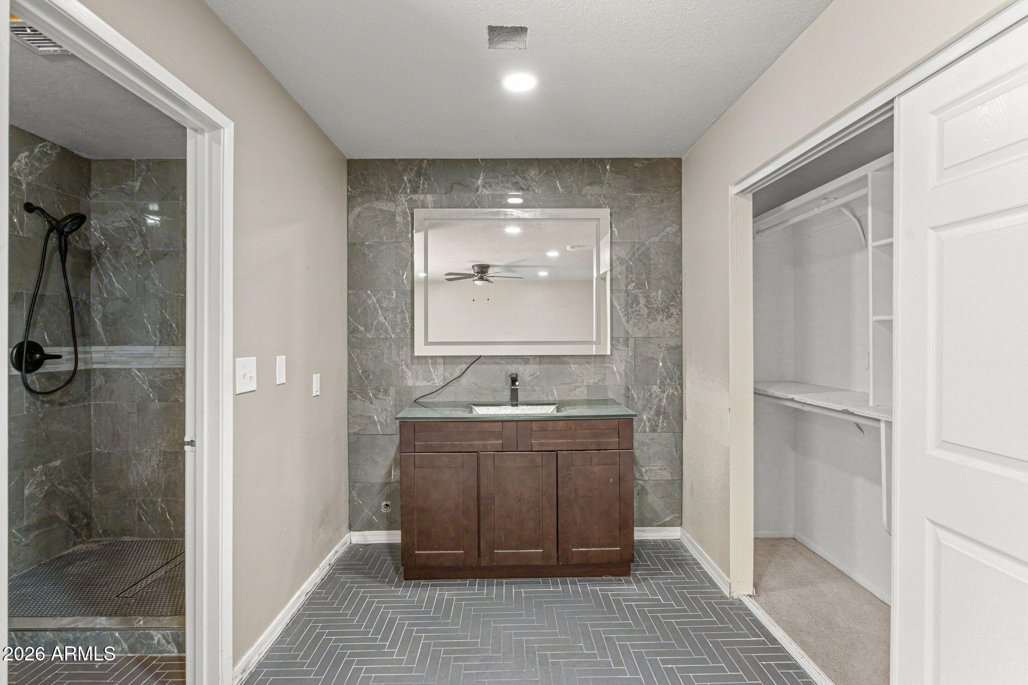 6017 W MARY JANE Lane