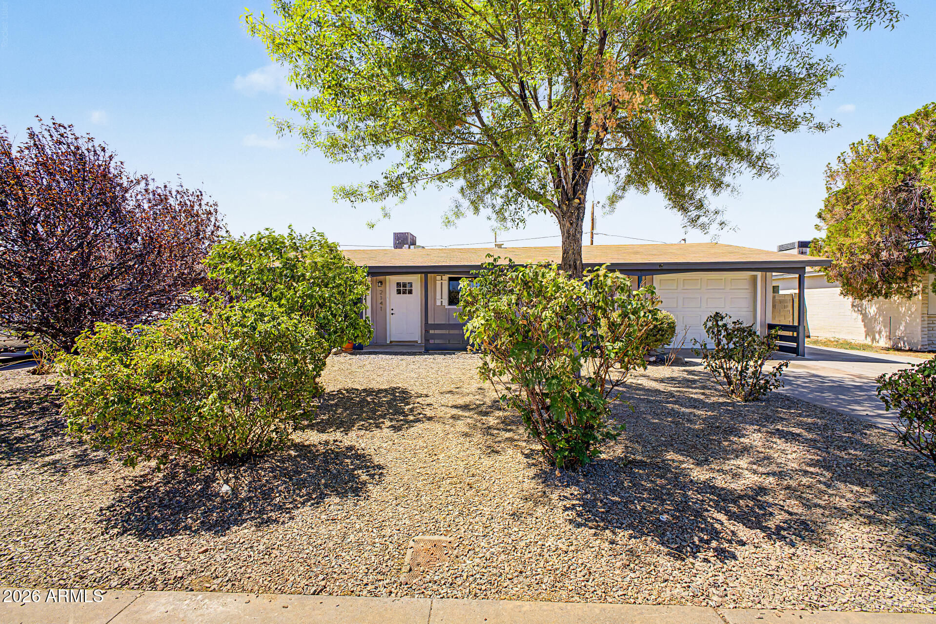 2141 W LAUREL Lane
