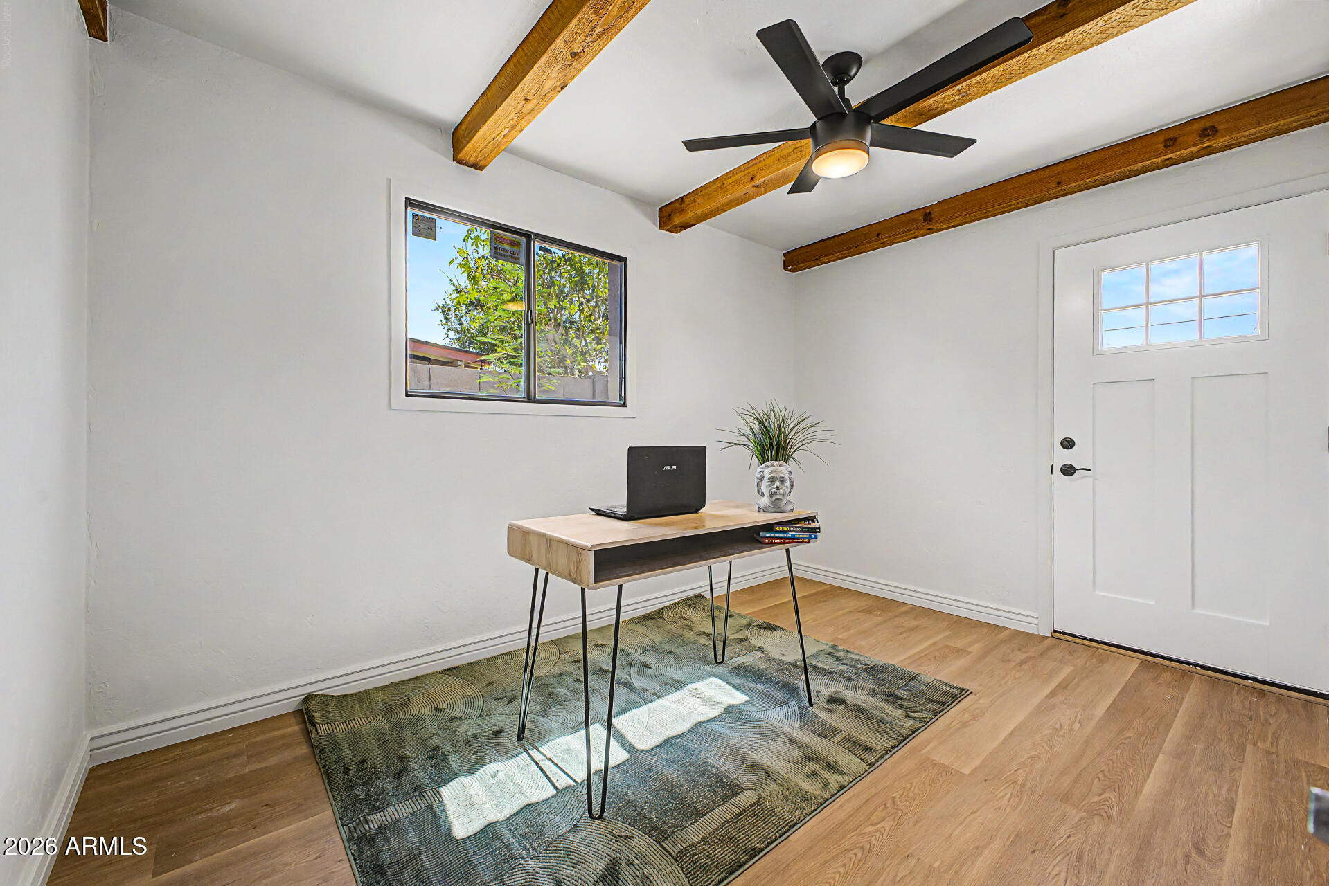 2141 W LAUREL Lane