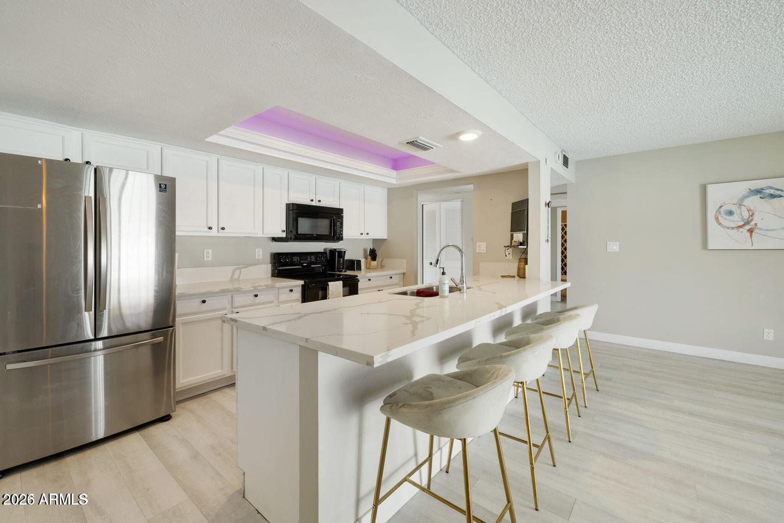 1732 E HERMOSA Drive