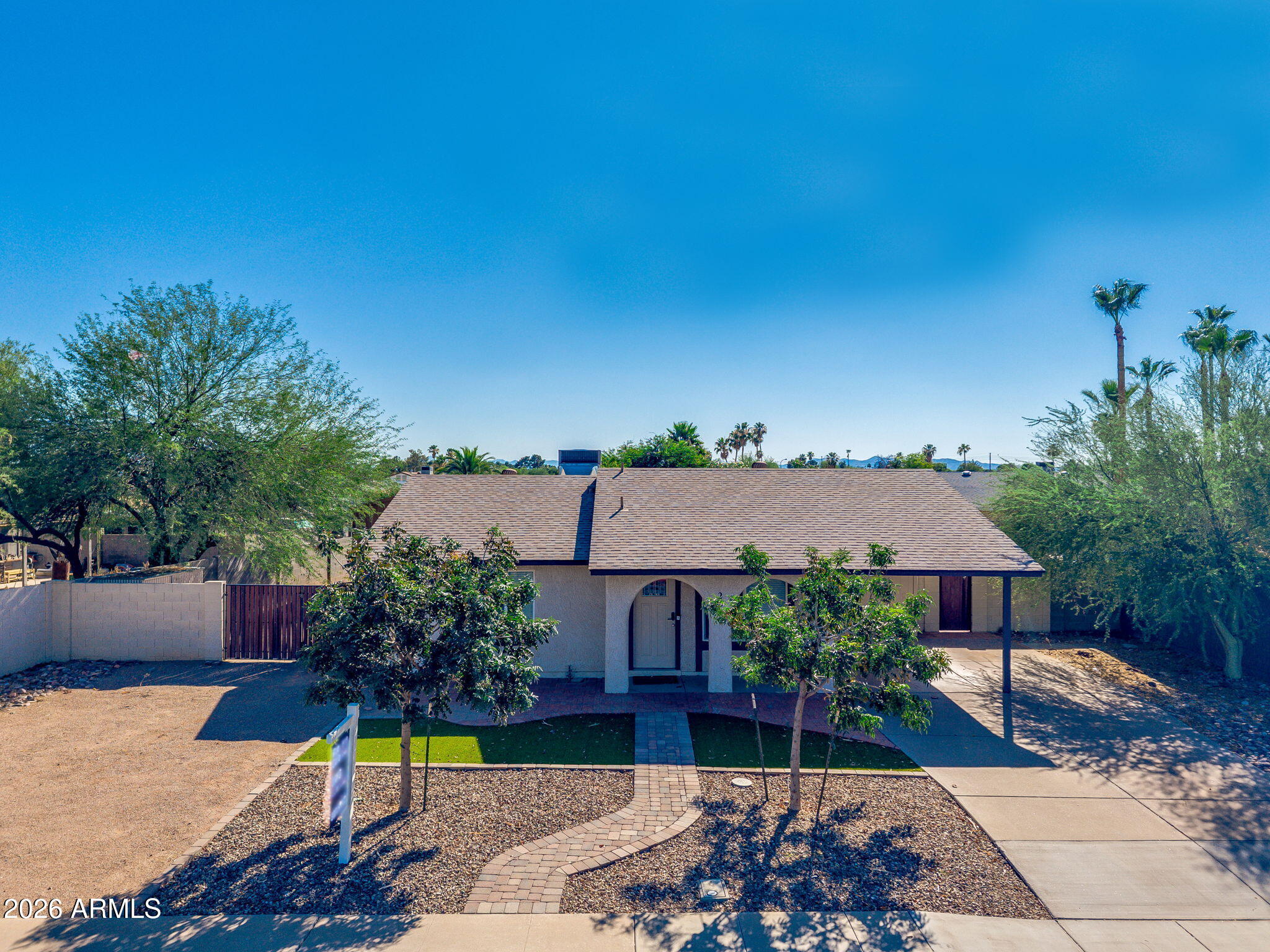2802 N PENNINGTON Drive