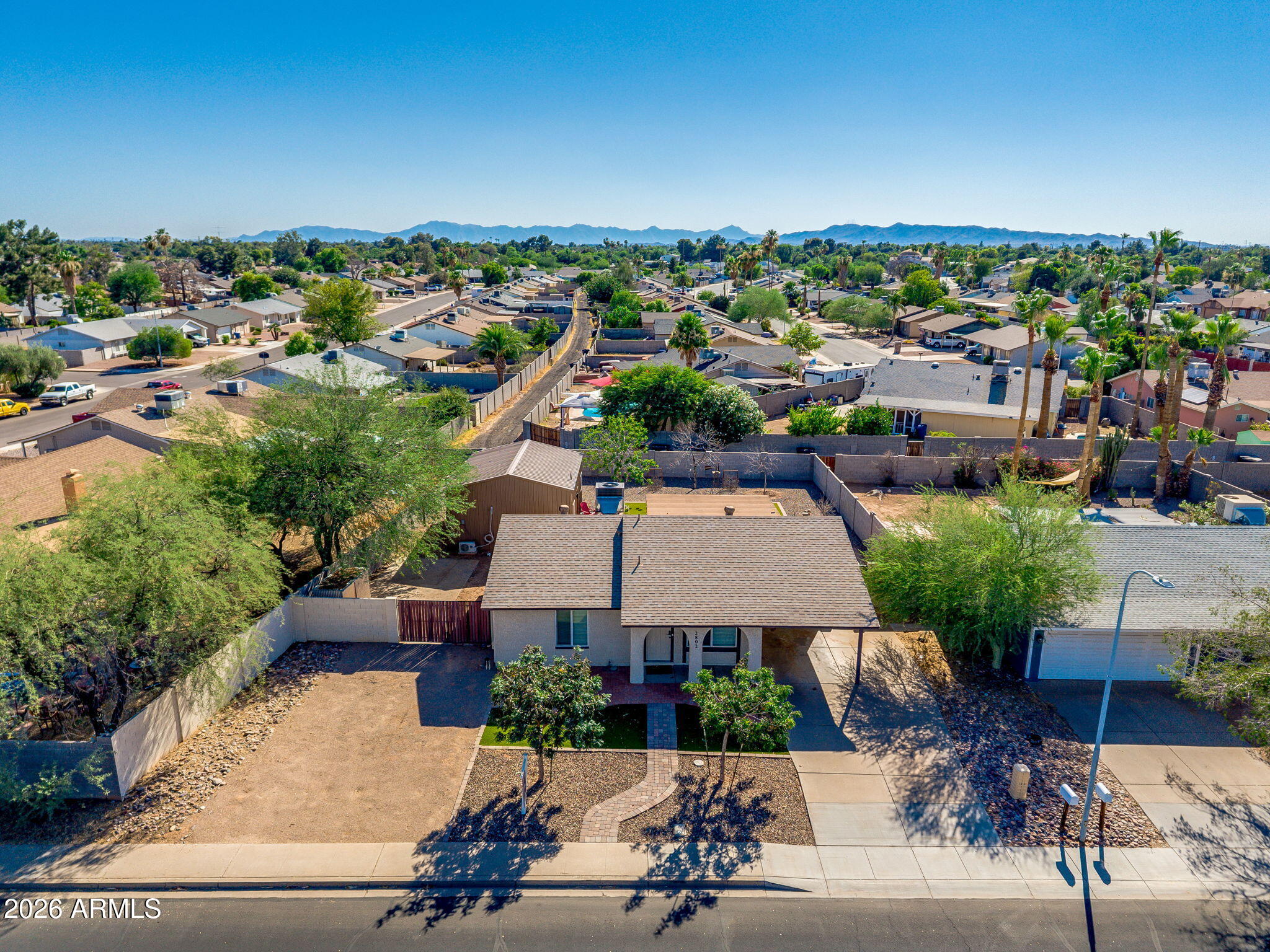 2802 N PENNINGTON Drive