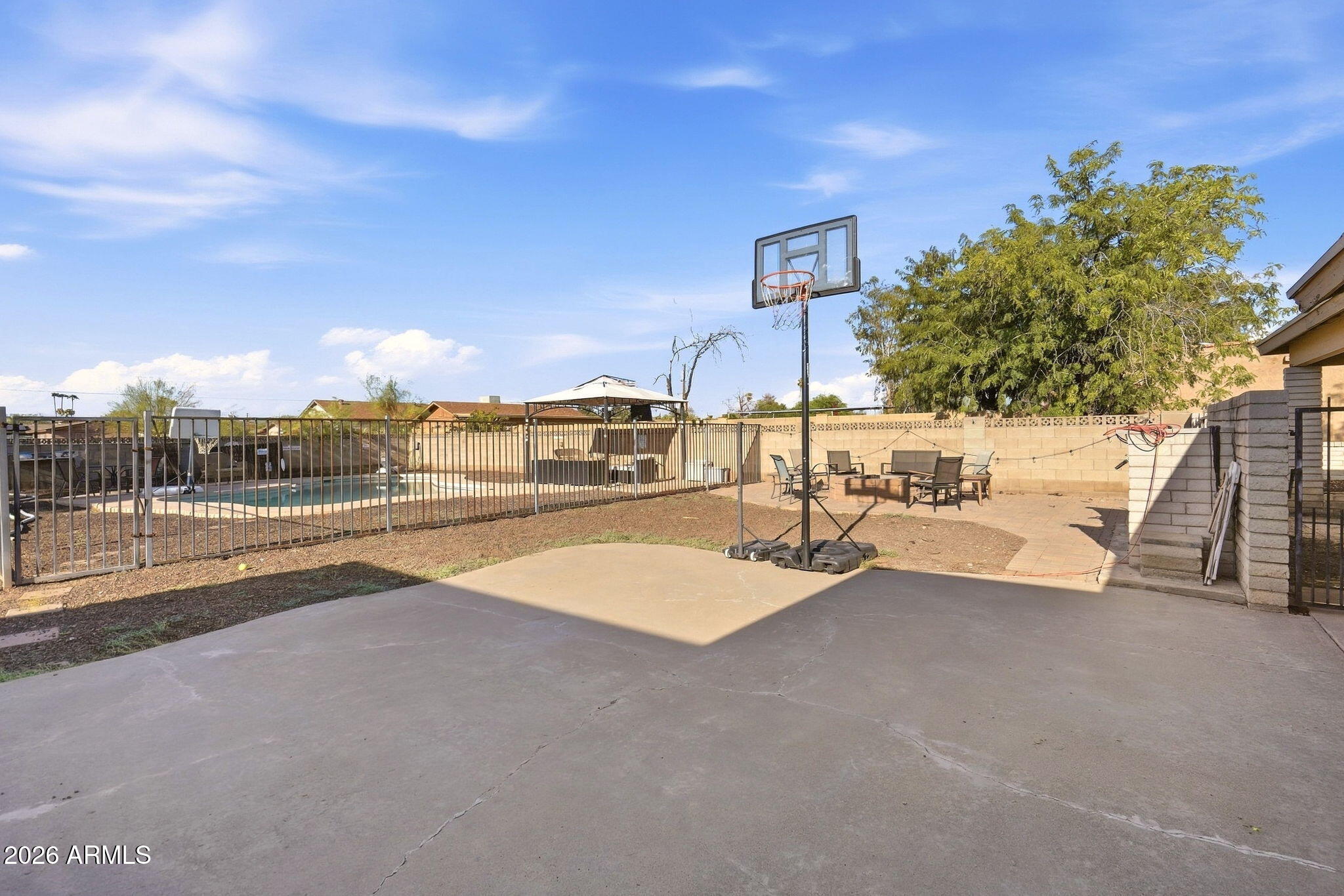 7330 W ANGELA Drive