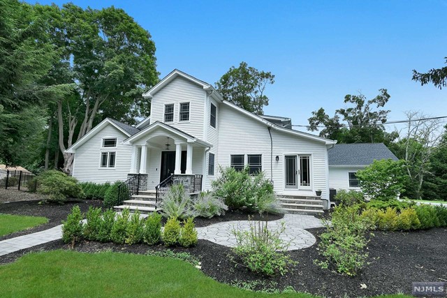 759 Linden Way