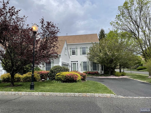 87 Twinberry Court