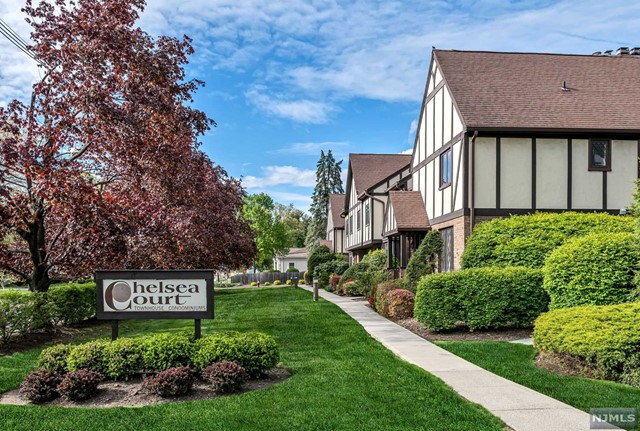 4 Chelsea Court