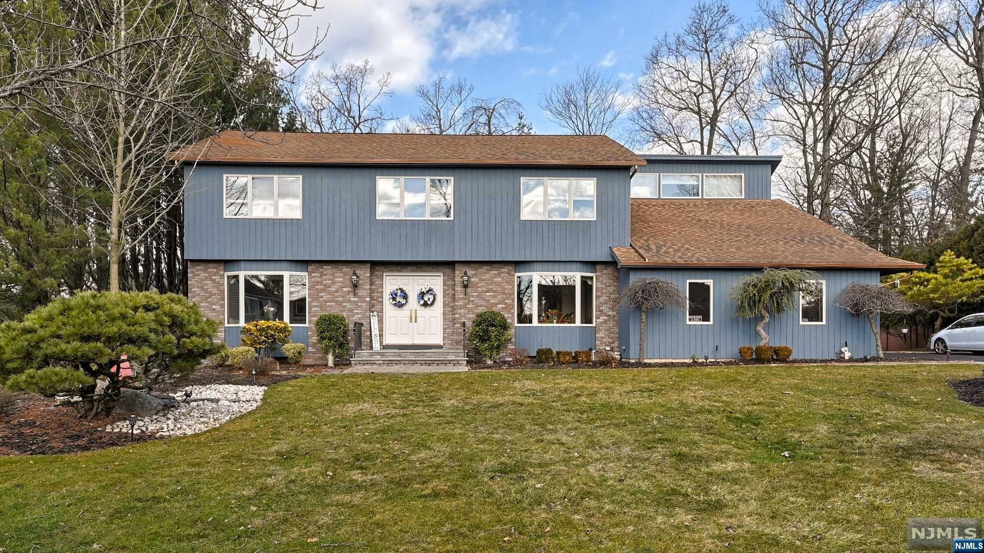 15 Woods End Court