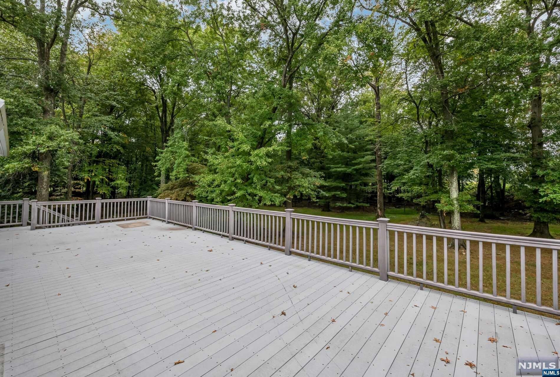 591 Grandview Terrace