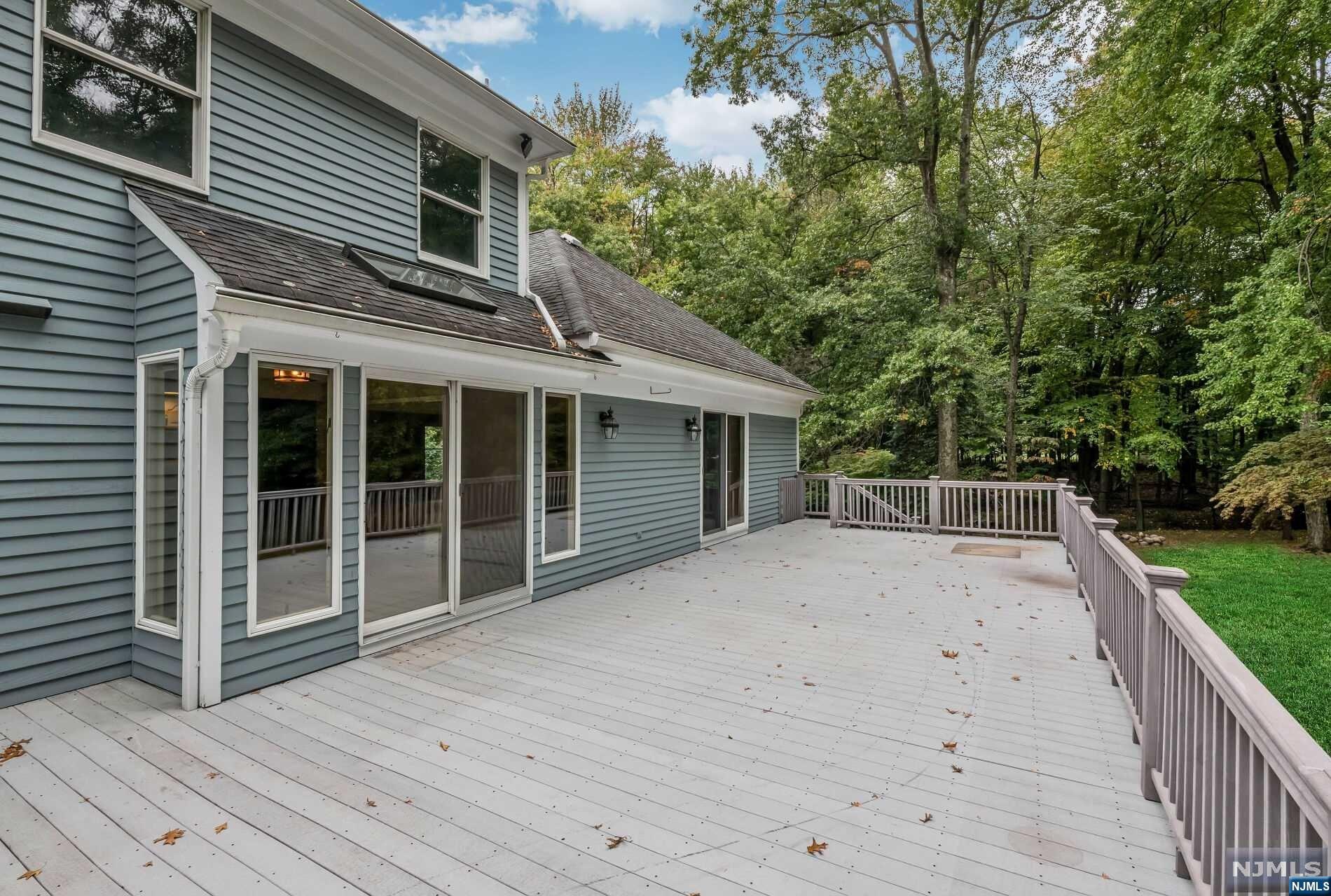 591 Grandview Terrace