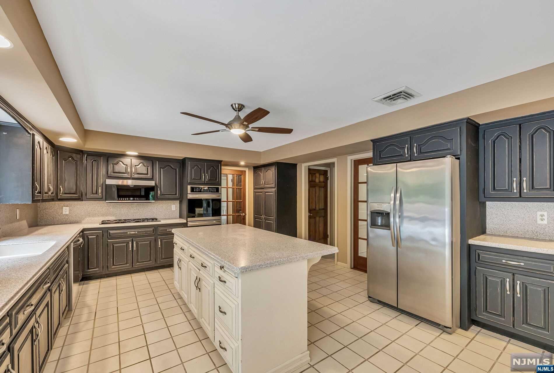 591 Grandview Terrace