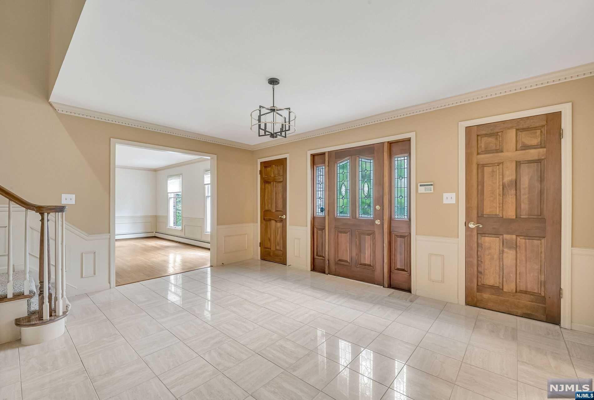 591 Grandview Terrace