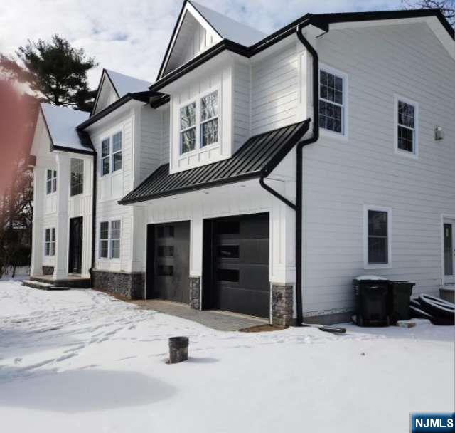 377 Kenwood Road