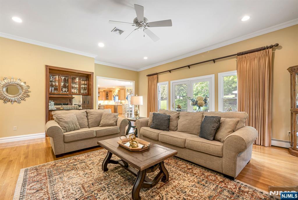 21 Winding Way