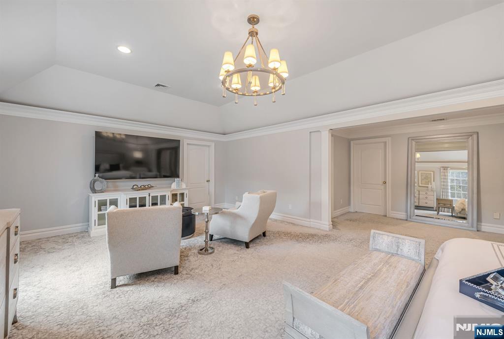 21 Winding Way