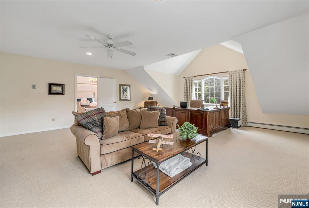 21 Winding Way