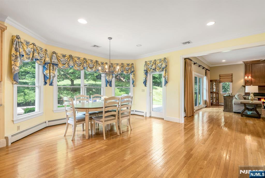 21 Winding Way