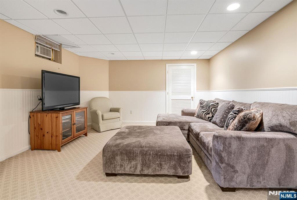 21 Winding Way
