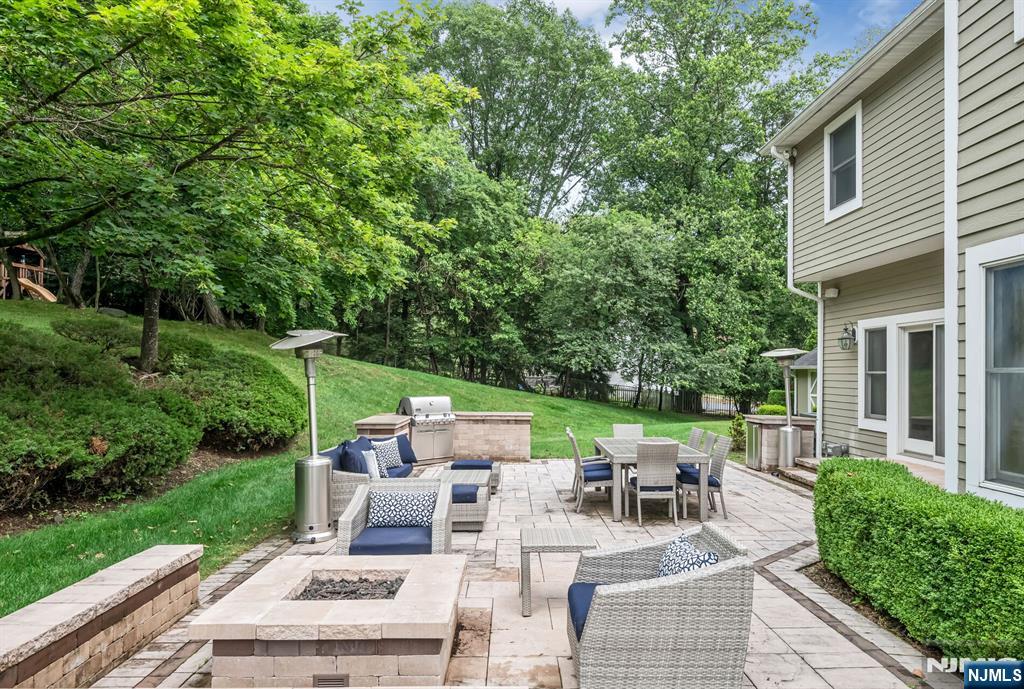 21 Winding Way