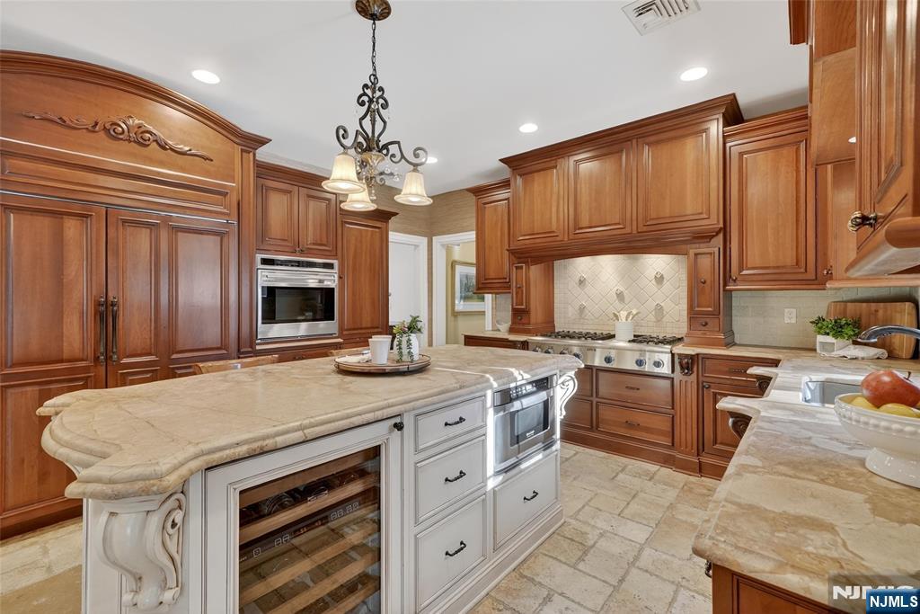 505 Ivy Lane