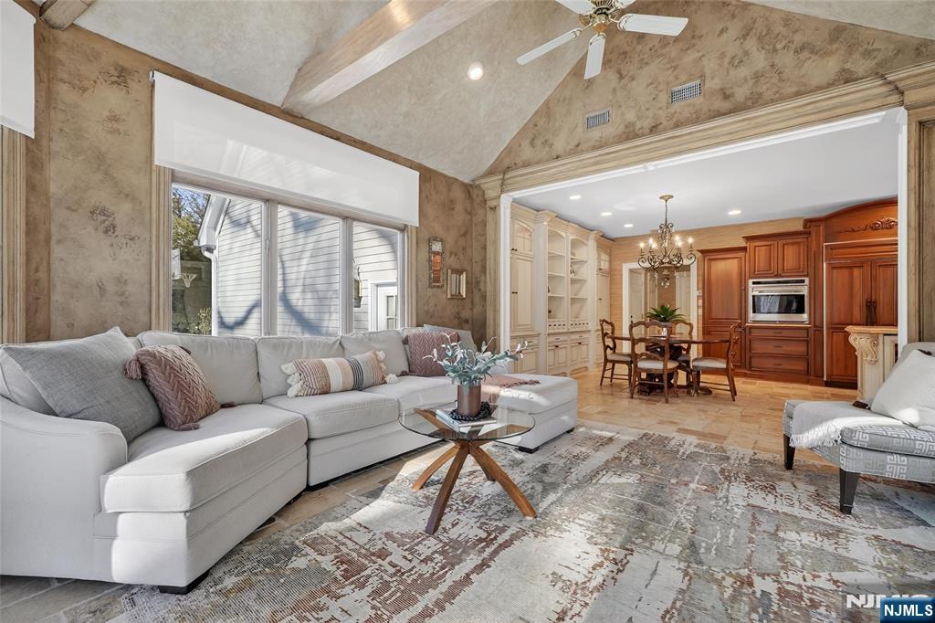 505 Ivy Lane