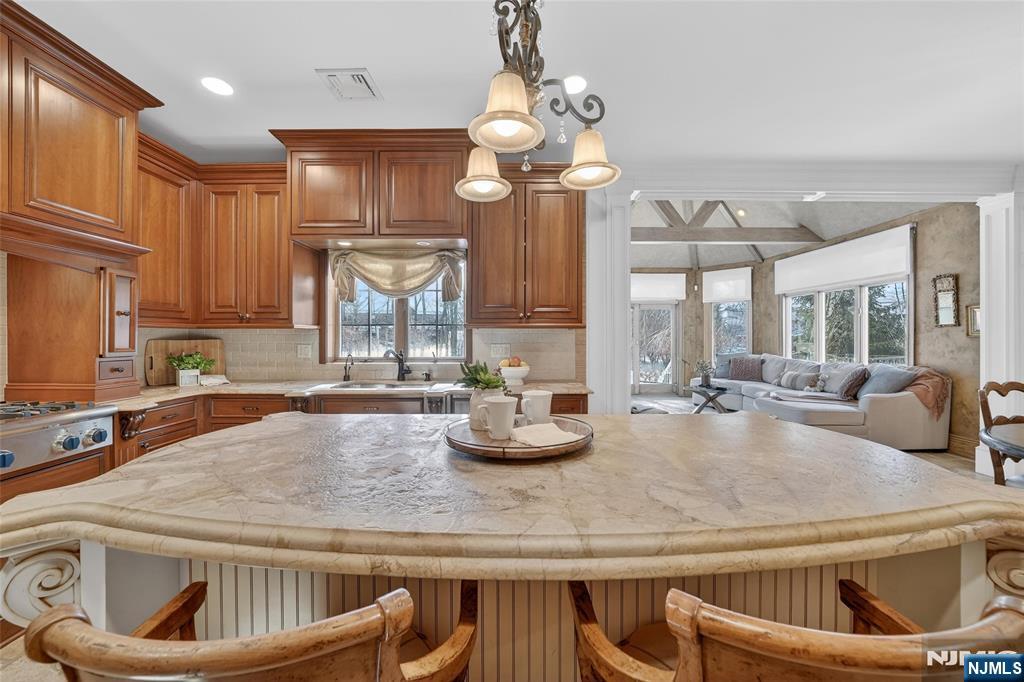 505 Ivy Lane