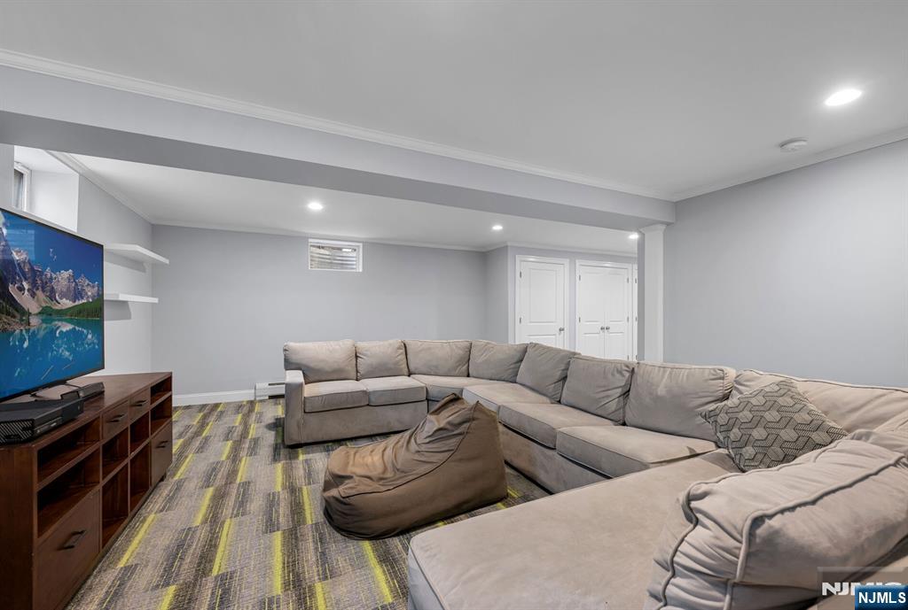 267 Merlin Place