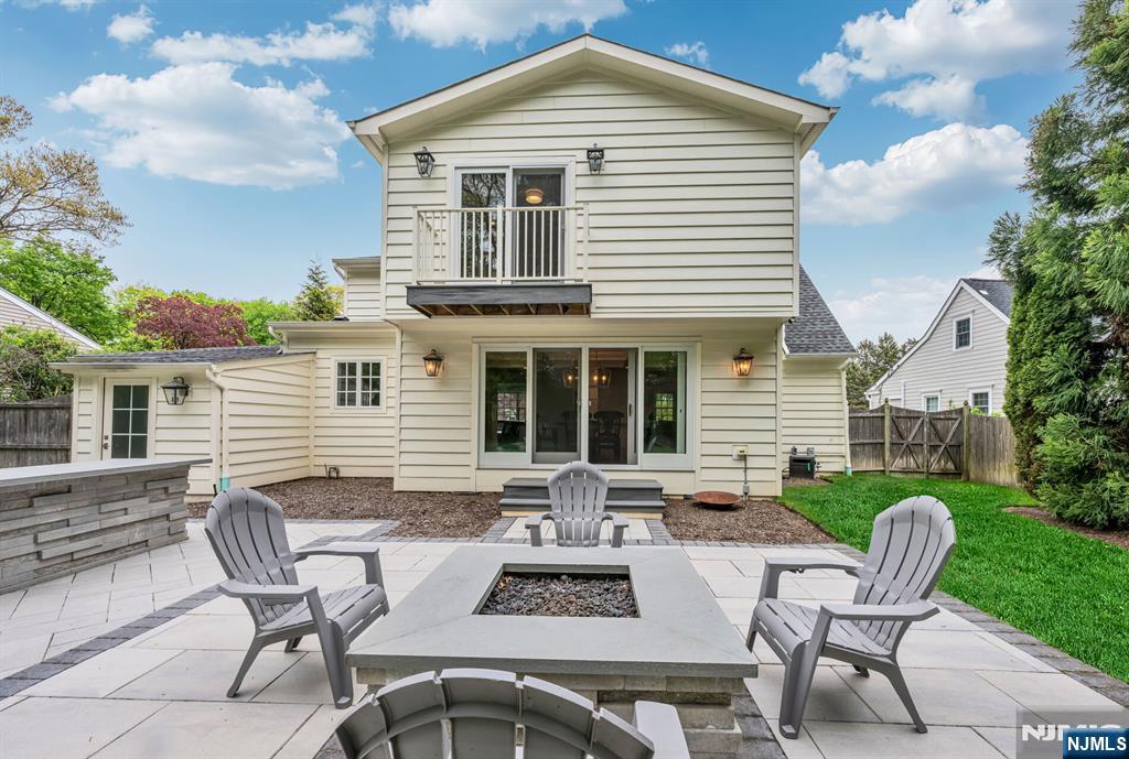 267 Merlin Place