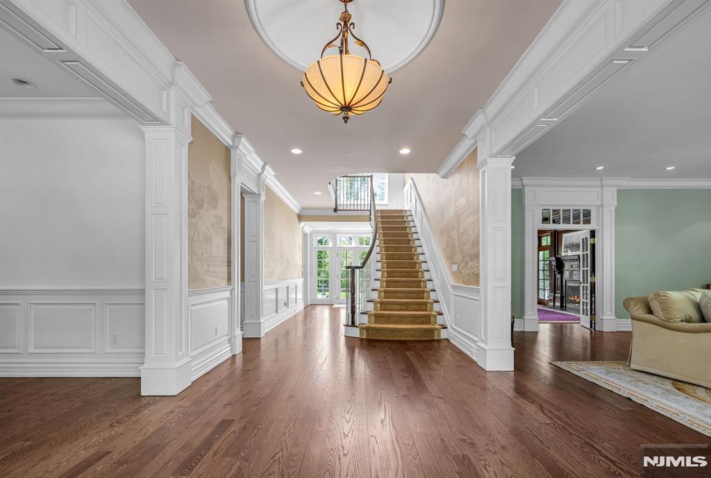 268 Woodside Avenue