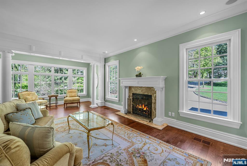 268 Woodside Avenue