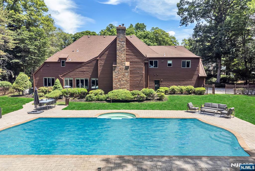 739 Shoshone Trail
