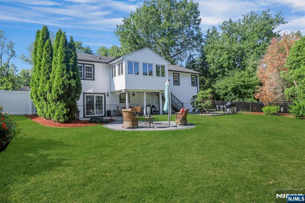 11 Rande Drive
