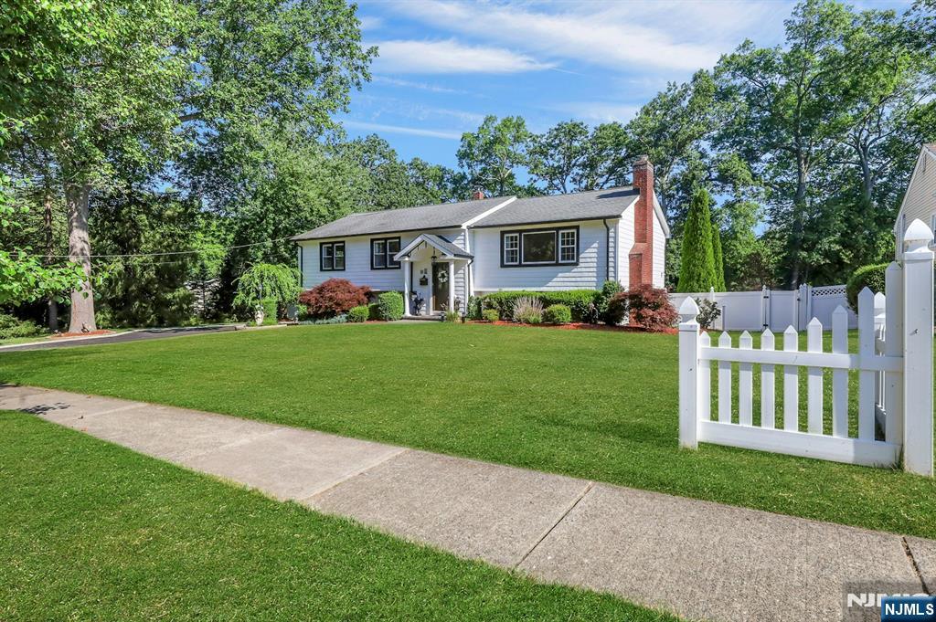 11 Rande Drive