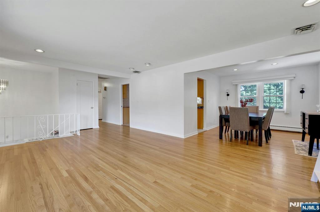 11 Rande Drive