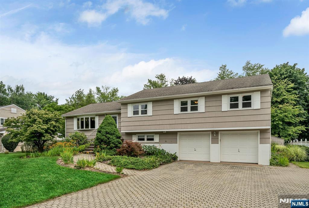 48 Andover Drive