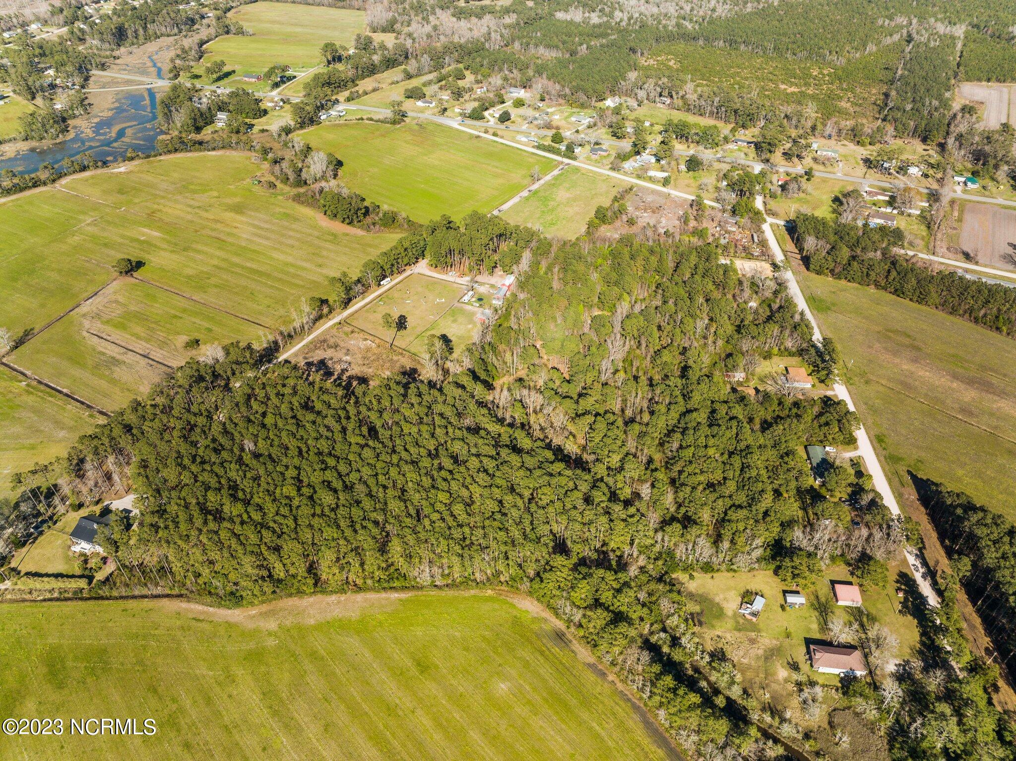 825 Russells Creek Road