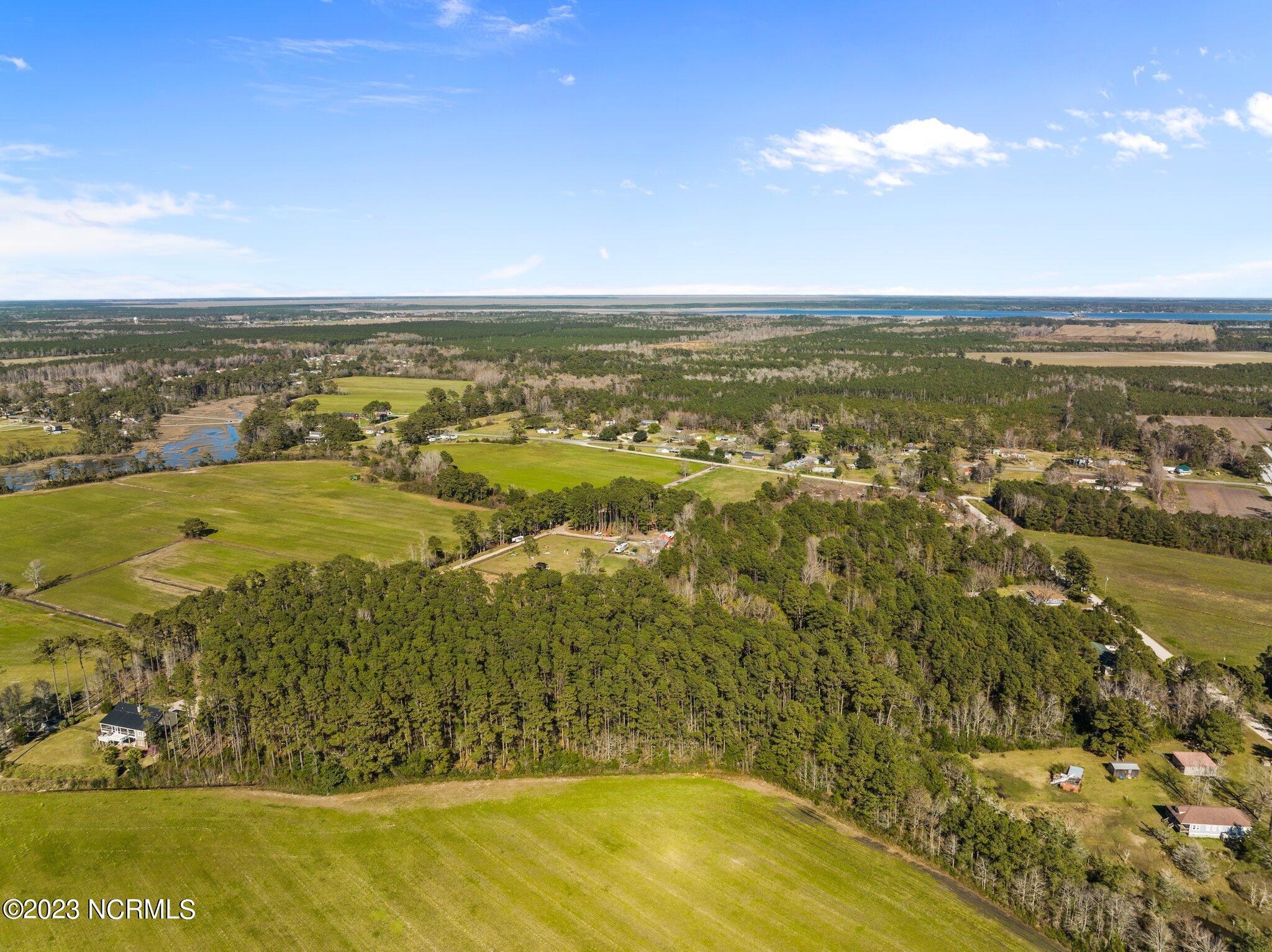 825 Russells Creek Road