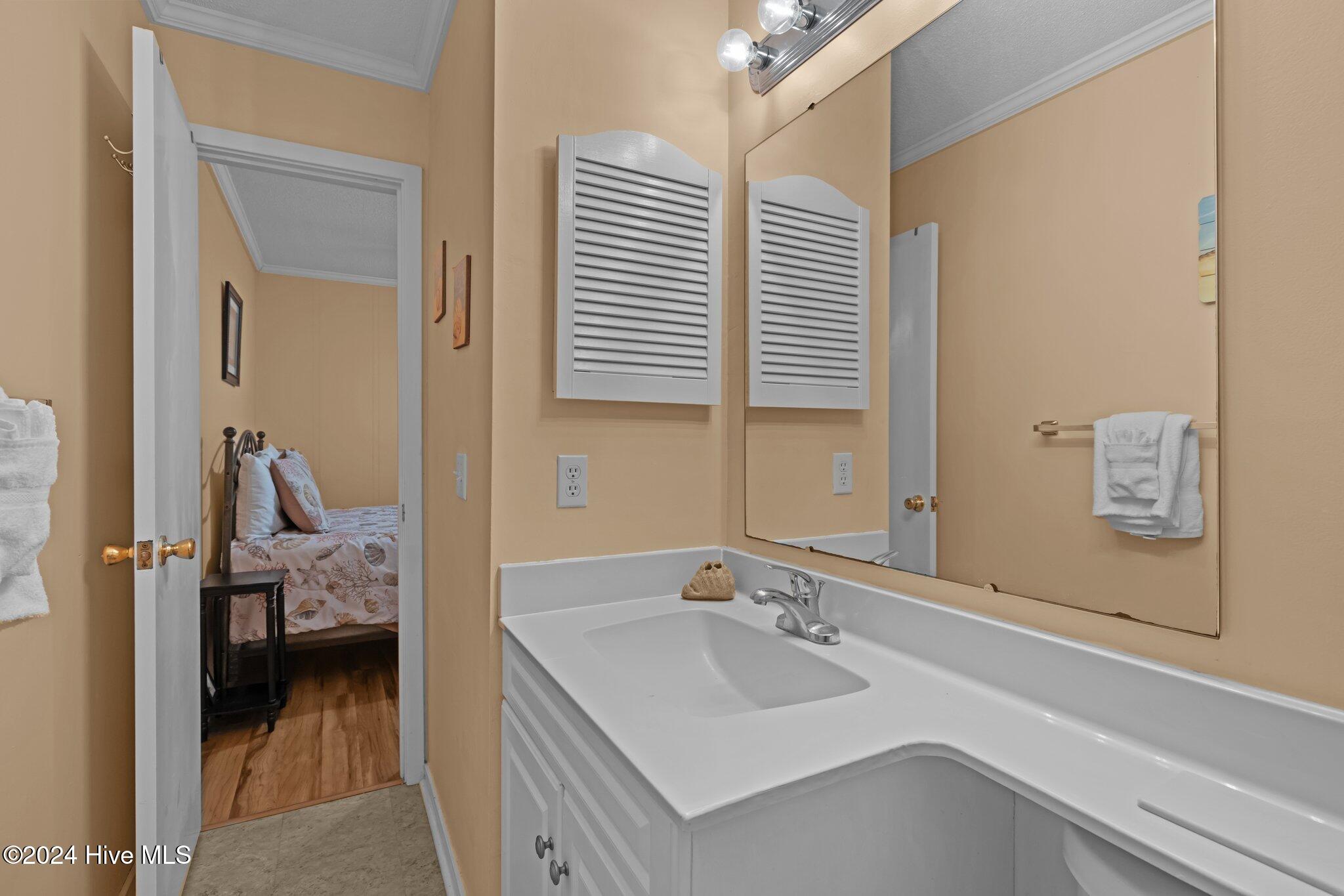 1904 E Ft Macon Road 346