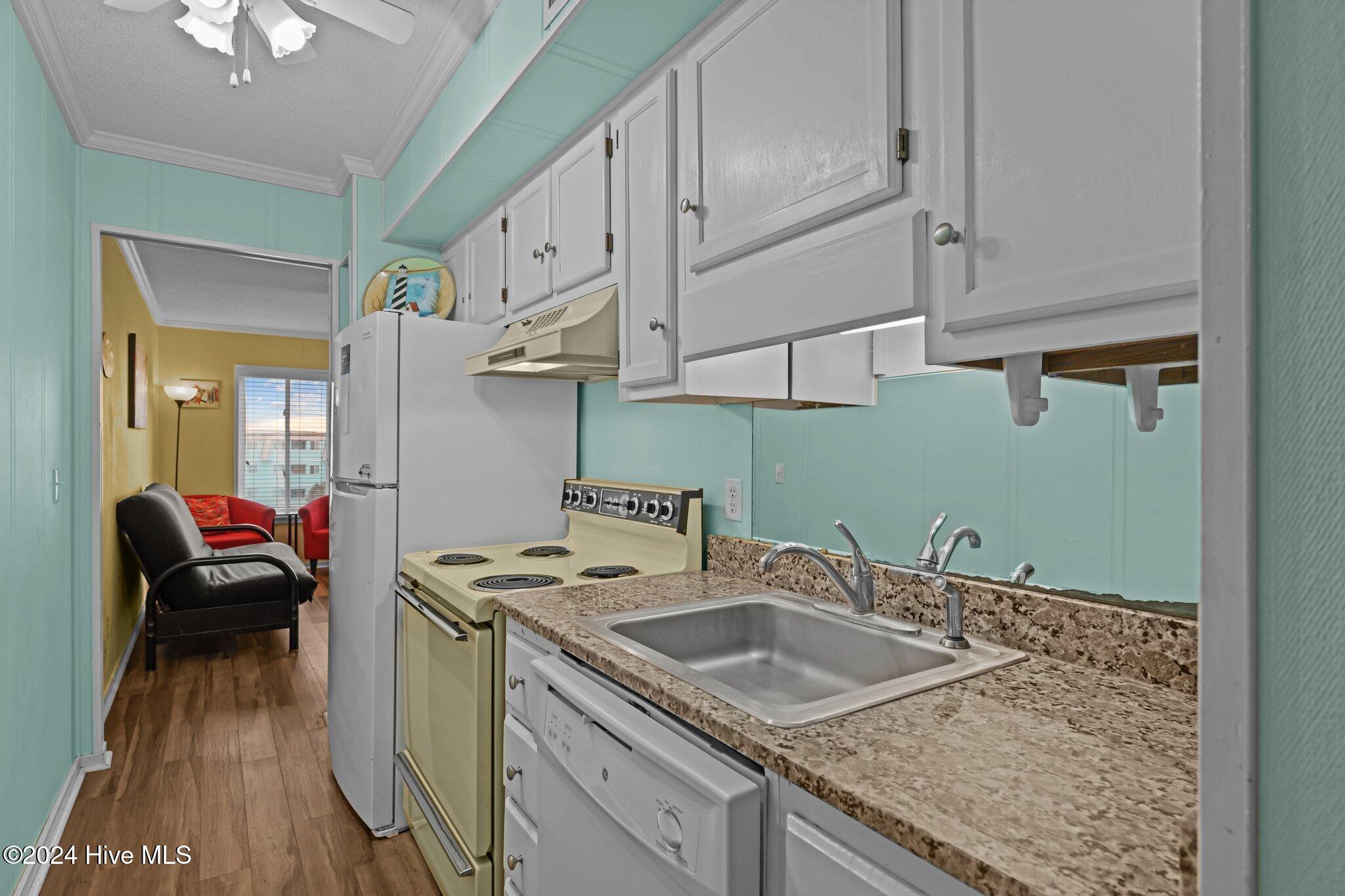 1904 E Ft Macon Road 346