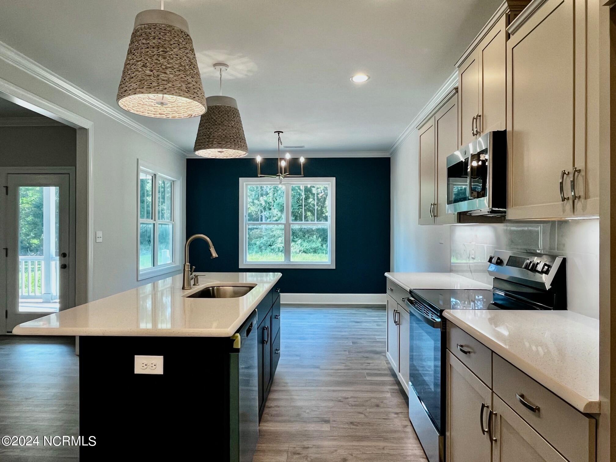 108 Ridgeline Drive